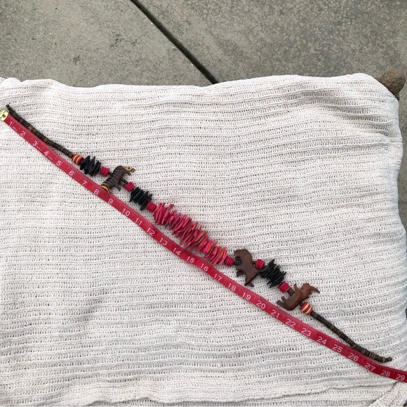 Vintage Chunky Boho Carved Wood African Safari Pink Brown Black Necklace - Picture 10 of 14